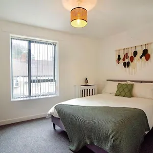 https://apt-perfect-1-bed-flat.brighton-hotels-england.com